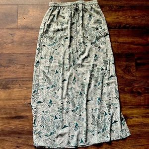 Women’s Skies Are Blue Maxi skirt